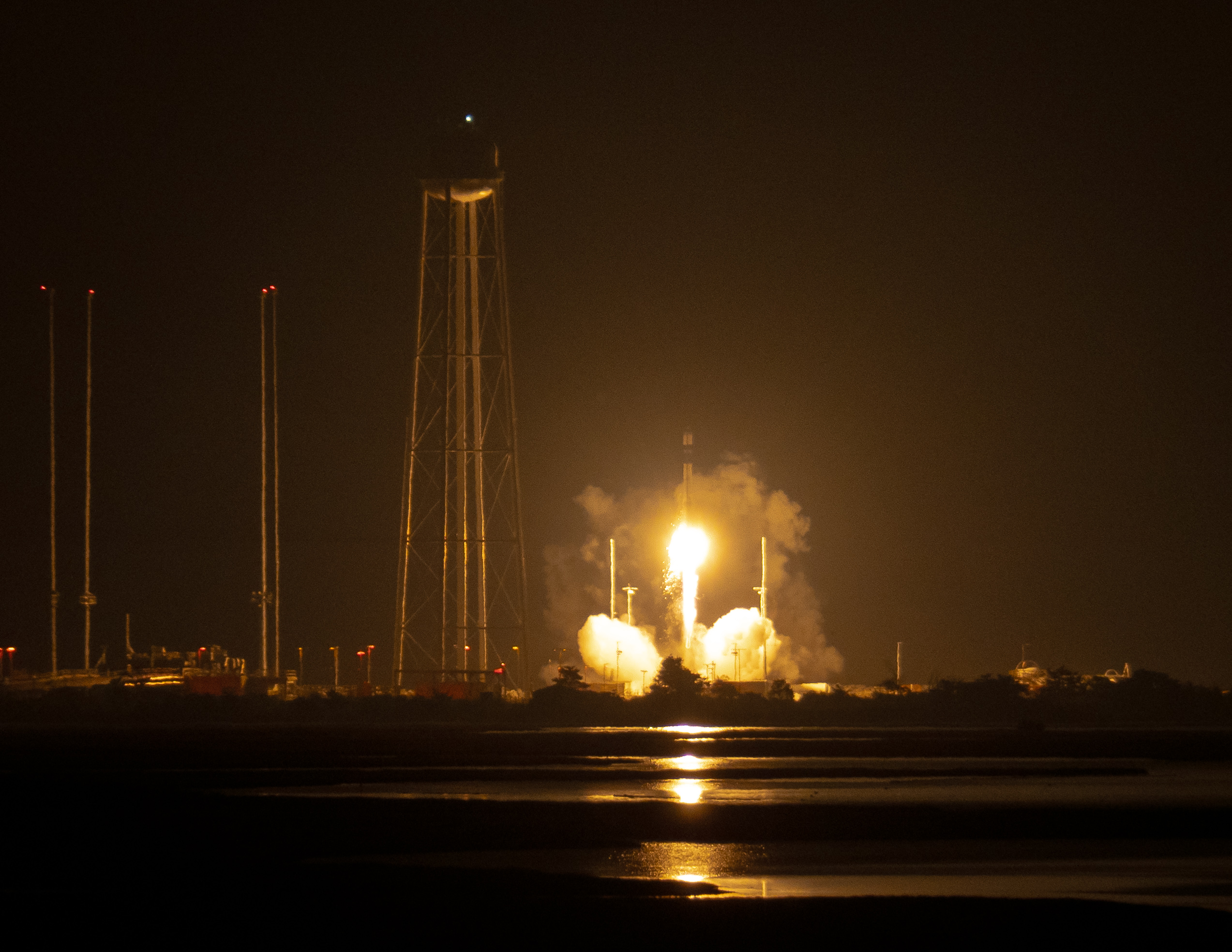 Rocketlab Launches First Hypersonic Accelerator Suborbital Test Electron