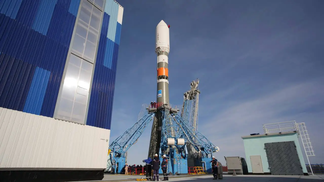 Russian Space Forces Kosmos 2580 (LotosS1 9) Soyuz 2.1b Rocket Launch