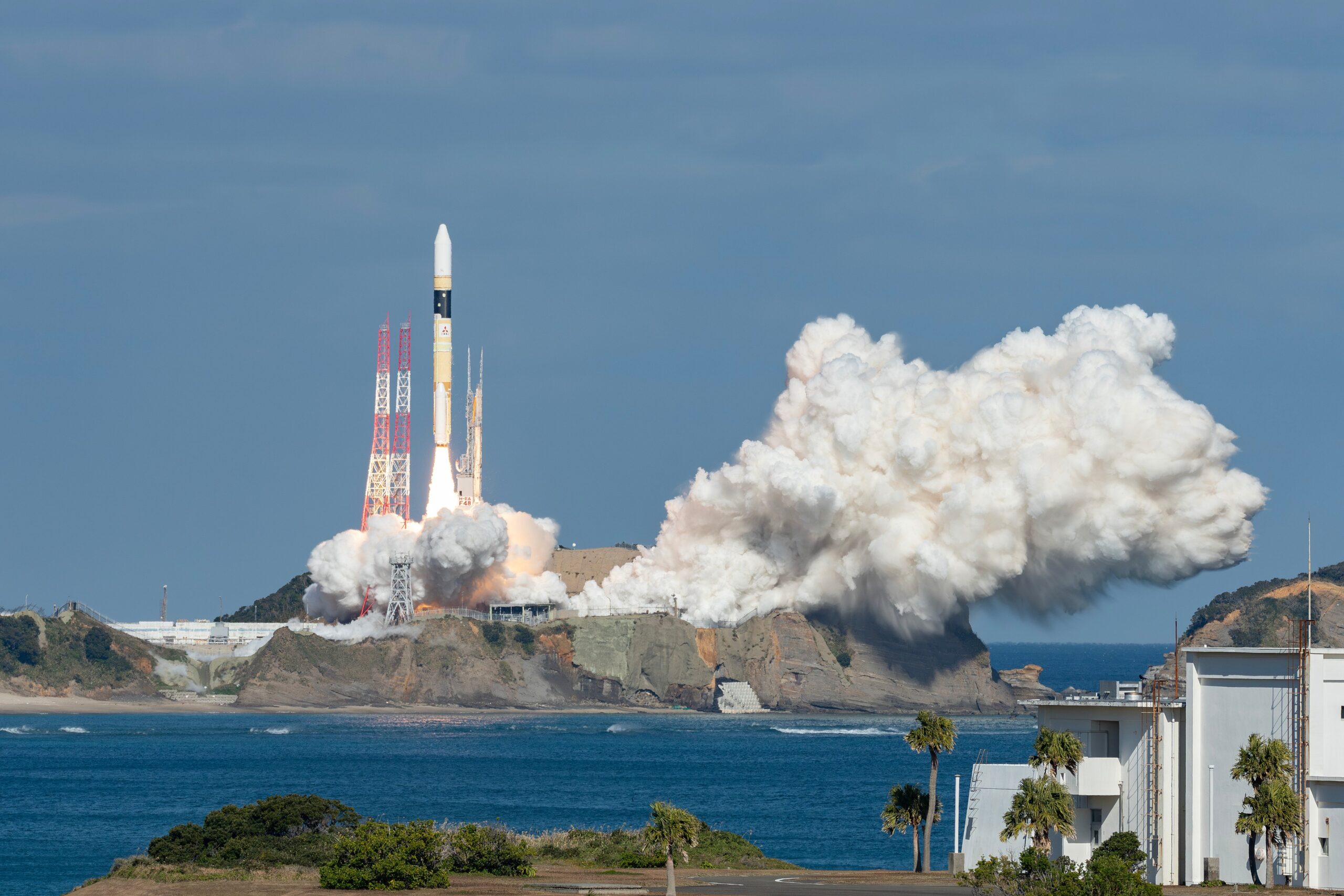 Japan launches IGSOptical 8 reconnaissance satellite