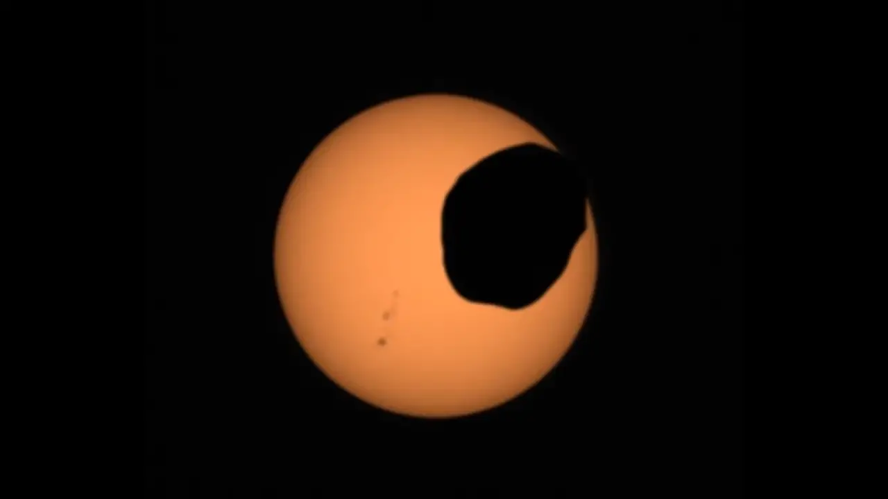 This 40-second solar eclipse seen from the surface of Mars is sublime