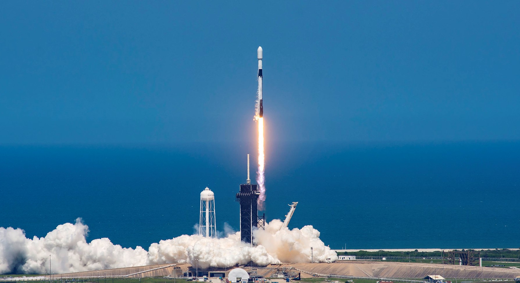 SpaceX OneWeb 15 Falcon 9 Block 5 Rocket Launch